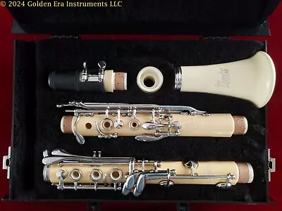 Leblanc Vito Dazzler White Clarinet • $350