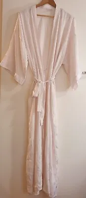 $26 • Buy Givoni Womens Vintage Dressing Gown Size Large Pearly White Silky Feel 