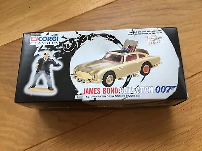 Corgi 04201 James Bond 007 GOLD Aston Martin DB5 & Oddjob Figure Set 1997 NEW • £20