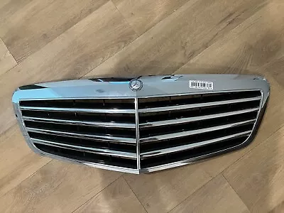 Mercedes-benz W221 Front Hood Grille S550 S63 S65 S400 S 2010-2012 Genuine • $150