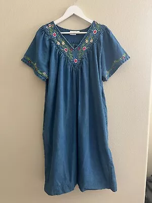 Vermont Country Store Blue Denim Floral Dress XL V Neck Embroidery Cottagecore • £28.49
