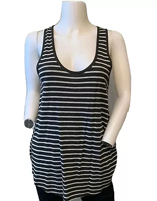 VINCE Size Small Women's Favorite Stripe Tank Top. • $38