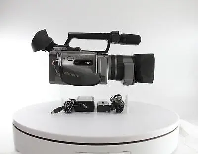 Sony PAL 3CCD MiniDV Handycam Camcorder 12x Zoom - Video Transfer (DCR-VX2100E) • £1499.99