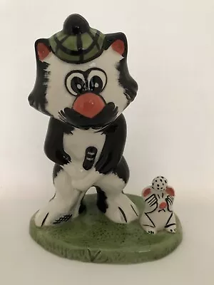 Lorna Bailey Pottery Cat Golfer With Mouse - H14.5cm • £50