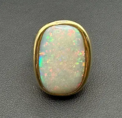 Vintage 18k Yellow Gold Opal Cabochon Ring • $5800