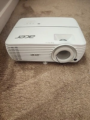 Acer V6810 4K UHD DLP Home Theatre Projector • $900