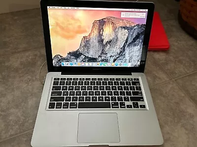 Apple Macbook Pro 13.3 Silver 2gb/500/SD 2011 W/Original Box • $99.99