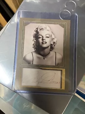 MARILYN MONROE Legends Photo Card Signature In Sleeve Collectable • $32.50