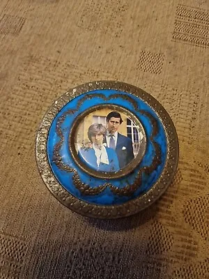 Vintage Tin Charles & Diana Meltis Bedford England • £5