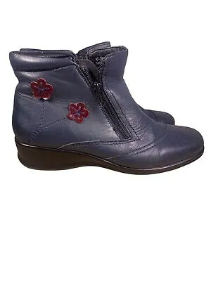 £14.95 • Buy Ladies Pavers Ankle Boots Blue Flower Applique Size 7 UK 40 EUR