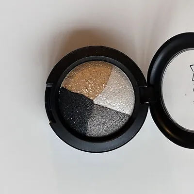 MAC ASSEMBLAGE Mineralize Eye Shadow*** • $12.99