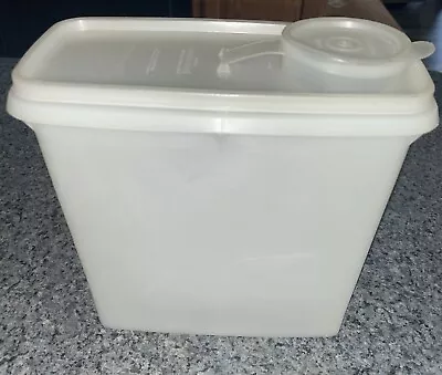 Vintage Tupperware #469 Cereal Keeper Container W/ #471 Flip Top Lid • $9.99