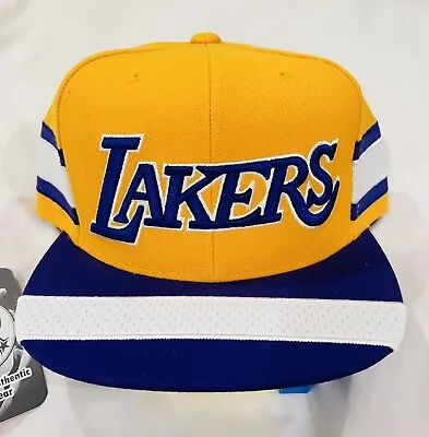 Exclusive Mitchell & Ness Los Angeles Lakers Yellow & White Snapback Mesh Lines • $59