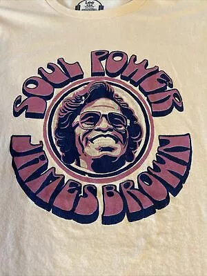 James Brown Soul Power Men's Lee T-Shirt Size Medium Yellow Classic Fit • $12.50