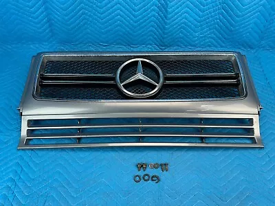 Mercedes G55 AMG Front Grille W/ Emblem & Protective Foil 2005 Gray: C747 OEM • $350