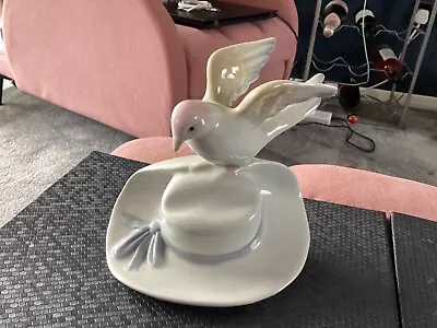 Porcegama Valencia Spain Porcelain Bird On A Hat Bonnet  Figurine A12 • £5.50