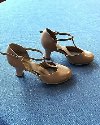 Bloch S0390L T Strap Chord 2.5  Heel Leather Splitflex Character Shoes Size 5   • $45