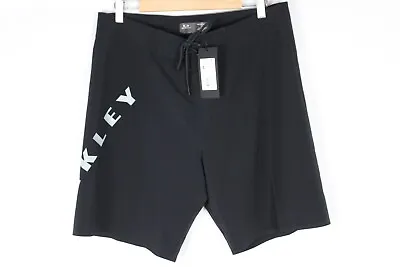 $28.89 • Buy Oakley Mens 20  Cut Logo Board Shorts Size 34 Black Out 