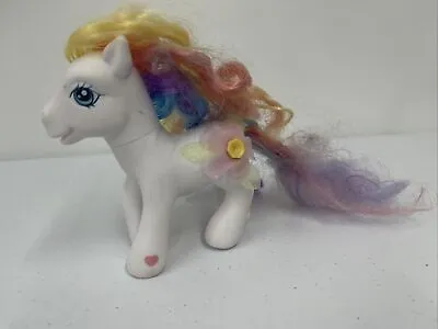My Little Pony MLP Daffidazey Twist And Style Petal Parlor Pony Figure • $11.99