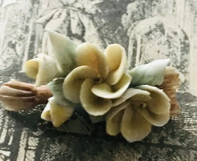 Antique Porcelain Brooch For Restoration Floral Design • £10.45