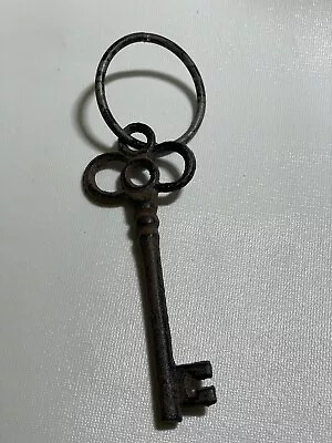 Medieval Style Master Door Skeleton Key Metal Cathedral Castle Decor Vintage • $16.50