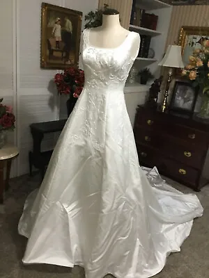 NEW Mori Lee Satin White Wedding Gown Dress Size 8 • $125