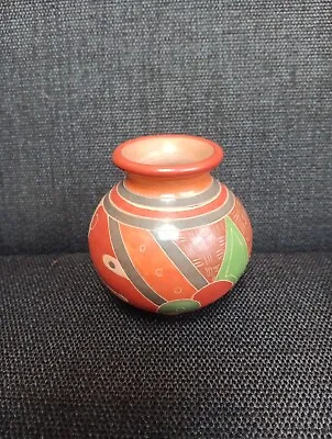 Small Nicaraguan Native American Pot • £20