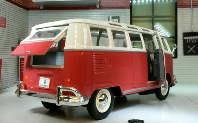 $59.95 • Buy Maisto Special Edition Volkswagen Van Samba Red Scale 1:25 Model Car Diecast