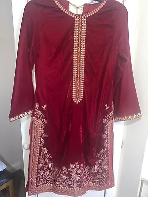 Khaadi Two Piece Fabric Velvet Suit (Maroon) • £50