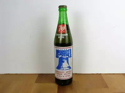 7 UP Salutes The United States 1776~1976 Bicentennial Full Soda Pop Bottle • $4.95