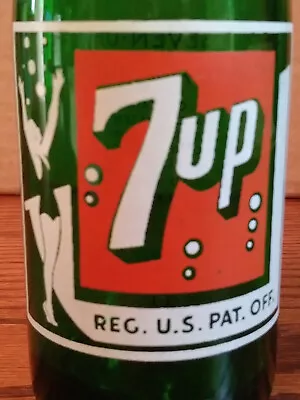 7up Seven-up Swimsuit Girl; Acl Soda Pop Bottle; 7oz; Harrisburg Pa. 1953 • $7.99