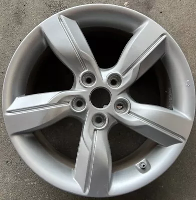 70812 Reconditioned OEM Aluminum Wheel 17x7 Fits 2012-2014 Hyundai Veloster • $169