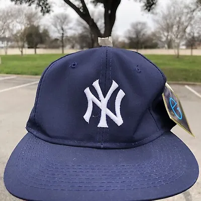 VINTAGE New York Yankees Hat Mens Blue Youngan G Cap Snapback MLB Baseball FLAW • $39.95