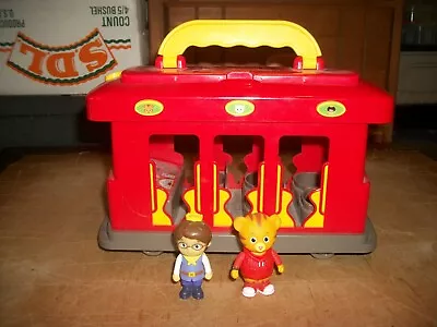 Daniel Tiger Neighborhood Deluxe Electronic Talking Trolley Moves 2 Figures Lot • $16.50