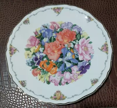 Royal Albert China Plate. The Queen Mothers Favourite Flowers. • £5