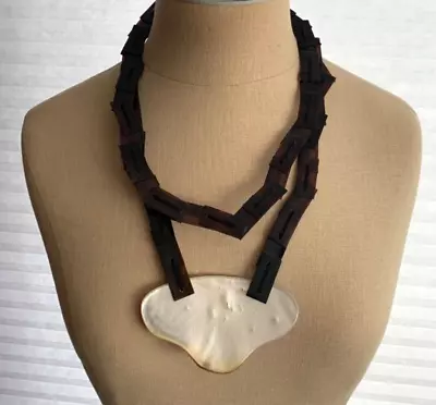 Vintage Gerda Lynggaard Monies Extra Long Shell Horn Necklace • $59.99