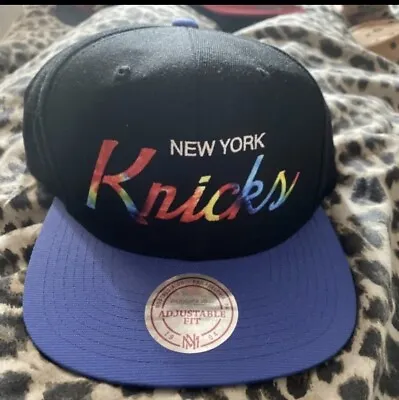 BRAND NEW Official Mitchell & Ness NBA New York Knicks Script Snapback Cap Hat • £14.99