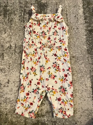 £1.20 • Buy Baby Girl White Floral Summer Dungaree Romper Playsuit 3-6 Months Primark Outfit