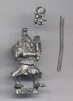 Warhammer Chaos Dwarf Hobgoblin Standard Bearer • £12