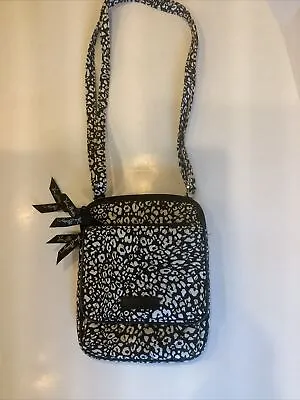 Gently Used ~ Vera Bradley Camocat Hipster • $17.99