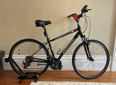 Schwinn Freemont Hybrid Men's Bike  -  Mint Condition – Gently Ridden!!    • $225