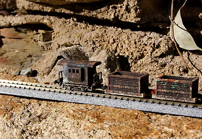1 N Scale Coal Ore Mining Caboose Matches The Ore Bucket Car Set!  • $28