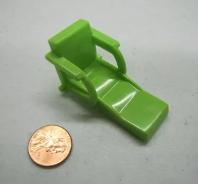 Dollhouse Miniature GREEN LOUNGE CHAIR For Sweet Streets Dolls Pool Beach • $2.43