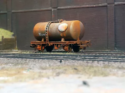 Scrap Esso Tanker Wagon (G10) • £23.95