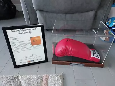 REDUCED - Mohammed Ali Signed Glove With Fully Authenticated COA • £2000