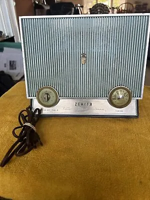 Vintage Rare  Slant Face Zenith Model F615b Vacuum Tube Radio Working (5a) • $100