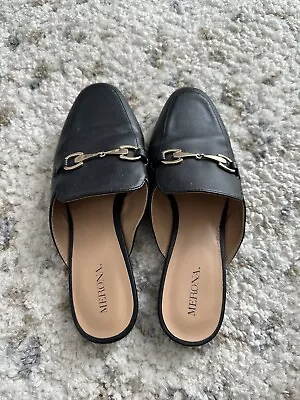 Merona Women’s Leather Flat Slip On Slides - Size 7 Black • $25