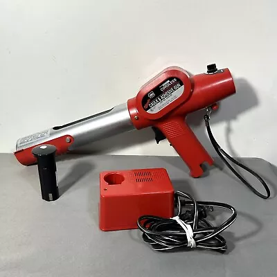 Milwaukee Cordless 10oz Caulk Gun FULL KIT + Battery + Charger Japan 6550-20 • $159.99