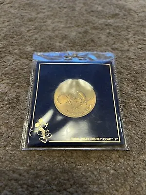 Walt Disney World 20 Magical Years Medallion 1971-1991 Characters 2-sided • £3