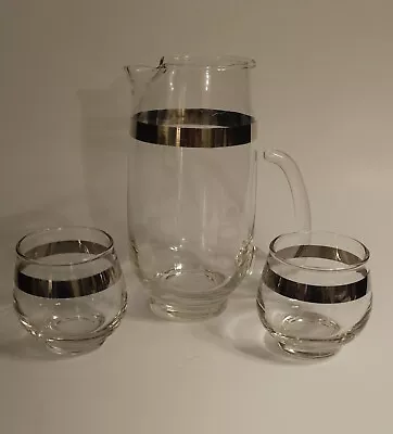 Vtg Libbey Glass Cocktail Pitcher W/Glasses Silver Band Martini Barware MCM • $14.99